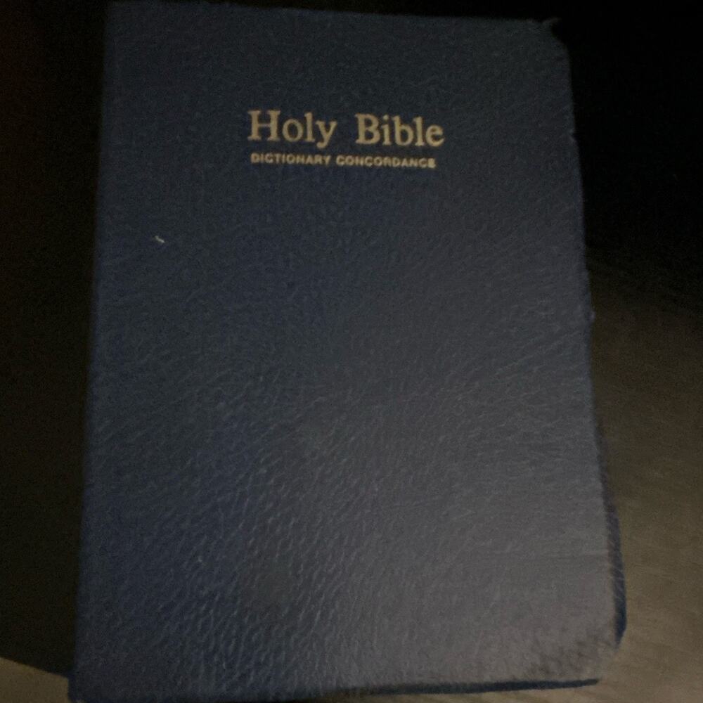 1977 Holy Bible KJV King James Version Dictionary Concordance Old New Testament